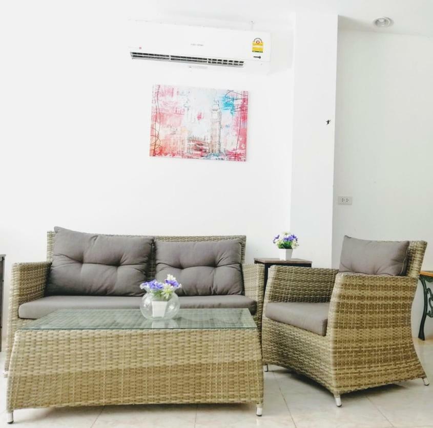Kamala 555 Hotel Bagian luar foto